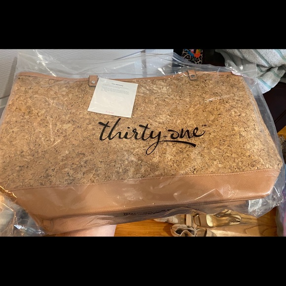 thirty-one Handbags - Thirty One Cork/metallic speck Tote